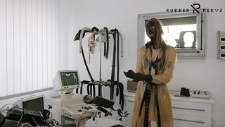 RUBBER-MISTRESS PREPARES THE CLINIC FOR EXAMINATION
