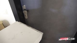 No money for the delivery service - what now?