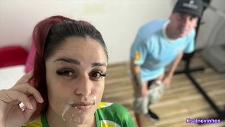 ALUNOS TRANSANDO NA SALA DE AULA