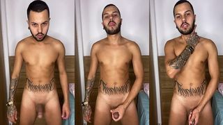 NOVINHO TATUADO ADORA SE EXIBIR