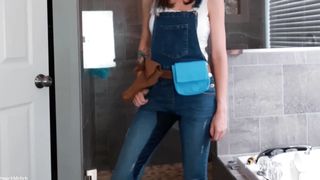 CONSTRUCTION WORKER PEES IN HER JEAN OVERALLS