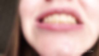 Sloppy chewing gum