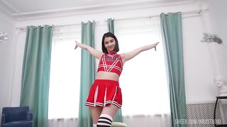 GANG BANG 5 on 1 - PISSED on Oriental Cheerleader Effy End ( DPP/DVP/DP ) WET