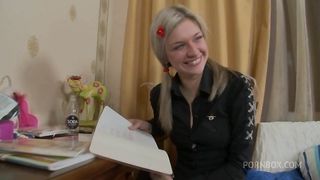 teen blonde shows her qualities with anal sex and anal creampie
