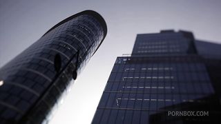 Hot Petite Blonde Groupie Slut Gets Her Favorite Rapper’s BBC Deep In Her Ass