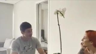 MEU MARIDO QUASE ME PEGOU DANDO O CU PARA MEU IRMAO