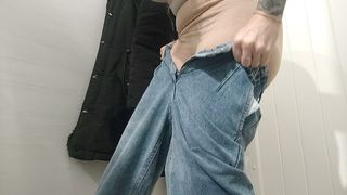 IN THE DRESSING ROOM I CAN WEAR WHATEVER I WANT