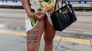 CASADA SAFADA SAI SEM CALCINHA DE VLT APRONTANDO TODAS NO RIO DE JANEIRO