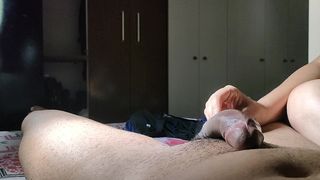 SENDO MASTURBADO ATE GOZAR PELA BAILEY QUINN