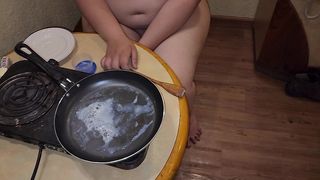 I LOVE TO ACCUMULATE MANY CUMSHOTS FROM MY MAN, TO COOK IT AND EAT IT