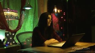 India Summer and Prinzzess meet online and procced to the Lamoyne hotel for some hot Lesbian action