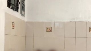 CULO GRANDE CABALGANDO