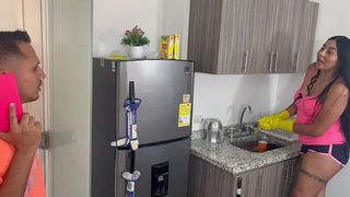 SLUT SERVICE EMPLOYEE FUCKS HER BOSS