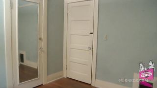 Ashlyn is getting excited; She sees Rayveness in black lingerie! Don't miss this hot fantasy!