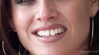 Dillan Lauren loves gaping her anus