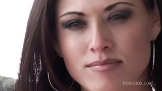 Dillan Lauren loves gaping her anus