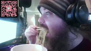 EATING A RAMEN BOWL