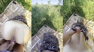 ME LA COMO A MI TIA BIEN DURO