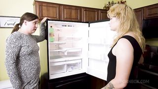 Chloe Corrupt Gives Trans Roommate A Girl Cock Feast