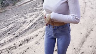 SHE SHOWED HER FACE WITH GLASSES! DEEP BLOWJOB IN A BEAUTIFUL CANYON!