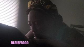 AFTERNOON COUPLE MILF GIVING HEAD.