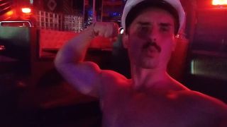 GURIZADA FUDENDO MUITO NA PELE