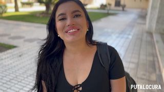 PUTALOCURA - TORBE PILLA A LA EXUBERANTE SOFIA RUIZ Y SE CORRE EN SU BOCA