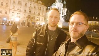 [PUKE & PISS VERSION] Awesome 0% Pussy session for Linda Del Sol with 2 Stalking tourist, Puking Gagging DT, Piss in mouth