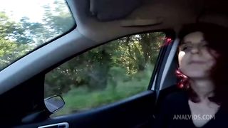 girl had sex on the side of the road
