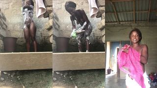 CRAZYBITCH BATHING LIVE FOR HER FANS