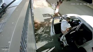 FOMOS PEGOS PELA CAMERA DO VIZINHO