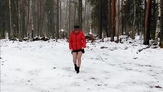WALKING IN FUN MILF MINI - SKIRT IN THE WOODS