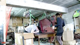 Melany Furie tries the fuck machine and fucked in her hairy pussy and tight ass