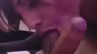 LLEGUE MUY EXCITADA DEL TRABAJO Y QUERIA TENER SEXO CON MI SENSUAL VECINO Y ME ENCANTO