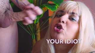 ESPOSA CHUPANDO ROLA E XINGANDO O CORNO - ROLEPLAY