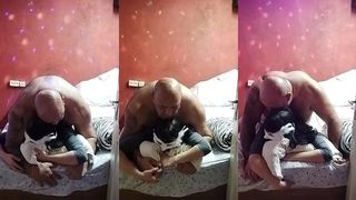 NOVINHA PEDE PARA O VEIO DESSA VEZ DEITAR POR CIA DELA ONDE ELE METE NO CUZINHO DELA