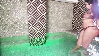 Mexican t-girl Katy leon loves BBC