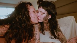 FOUR ON TWO ORGY ENDS WITH MESSY FACIALS