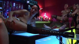 BUSTY CHICKS ANGEL DARK, CARLY PARKER AND NATALY D ANGELO CONTINUE THEIR MISSION WHEN THEY COME UPON A HORNY PAIR.