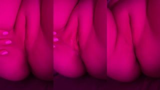 SHOWING MY JUICY PUSSY CLOSE UP