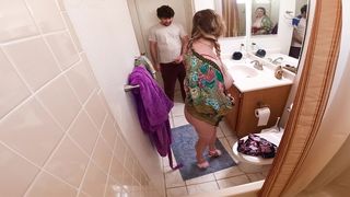 MY STEPSON CAME INSIDE ME IN THE BATHROOM