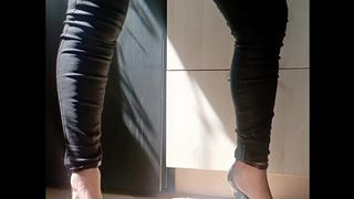 PEE IN HEELS SUNLIT