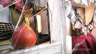 Cutie celebrates Halloween by having anal sex with her man