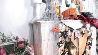 Cutie celebrates Halloween by having anal sex with her man