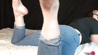 AdalynnX - Wife Won't Let You Smell Her Stinky Ass Like Me 1