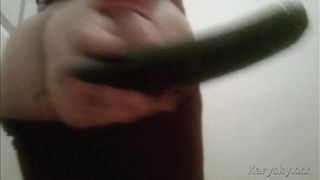 QUISIERA FUERA TU VERGA DICE Y METE UN GRAN PEPINO EN SU CULO LA ESPOSA DEL PASTOR