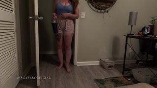 SHOWING SISTERS FRIEND A WORKOUT