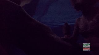 VIDEO AMATEUR: MEXICANA JOVEN DE VACACIONES ME MAMA LA VERGA DEBAJO DEL AGUA Y ME MASTURBO HASTA CORRERME