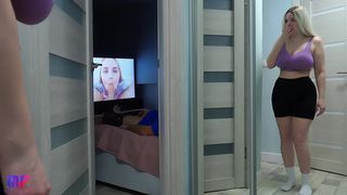 STEPDAUGHTER WITH BIG TITS SPIES ON STEPDAD