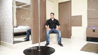 Blonde tranny sodomizes her man